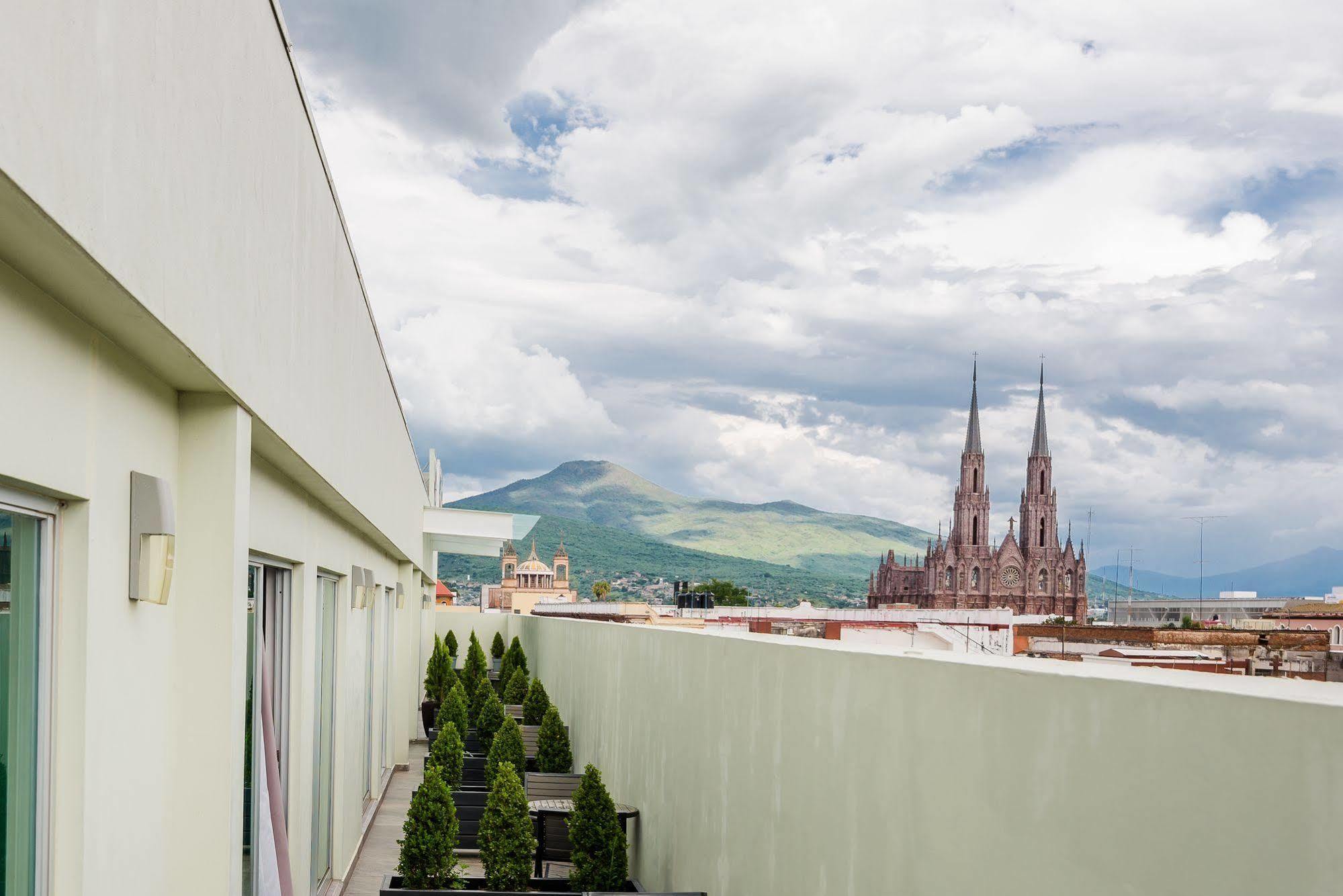 Concept Hotel ซาโมรา เด อิดาลโก ภายนอก รูปภาพ